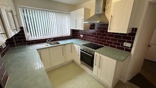 Property photo 3 of 35