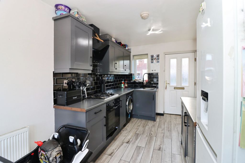 Property photo 3 of 15