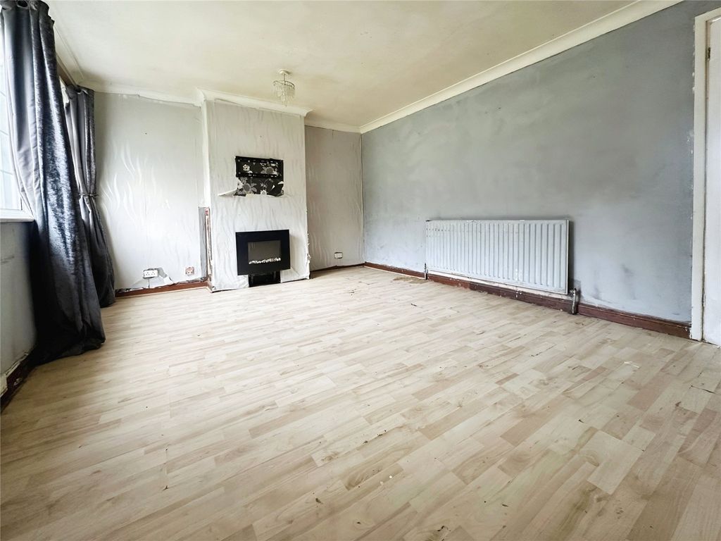 Property photo 3 of 12 Picture No. 10