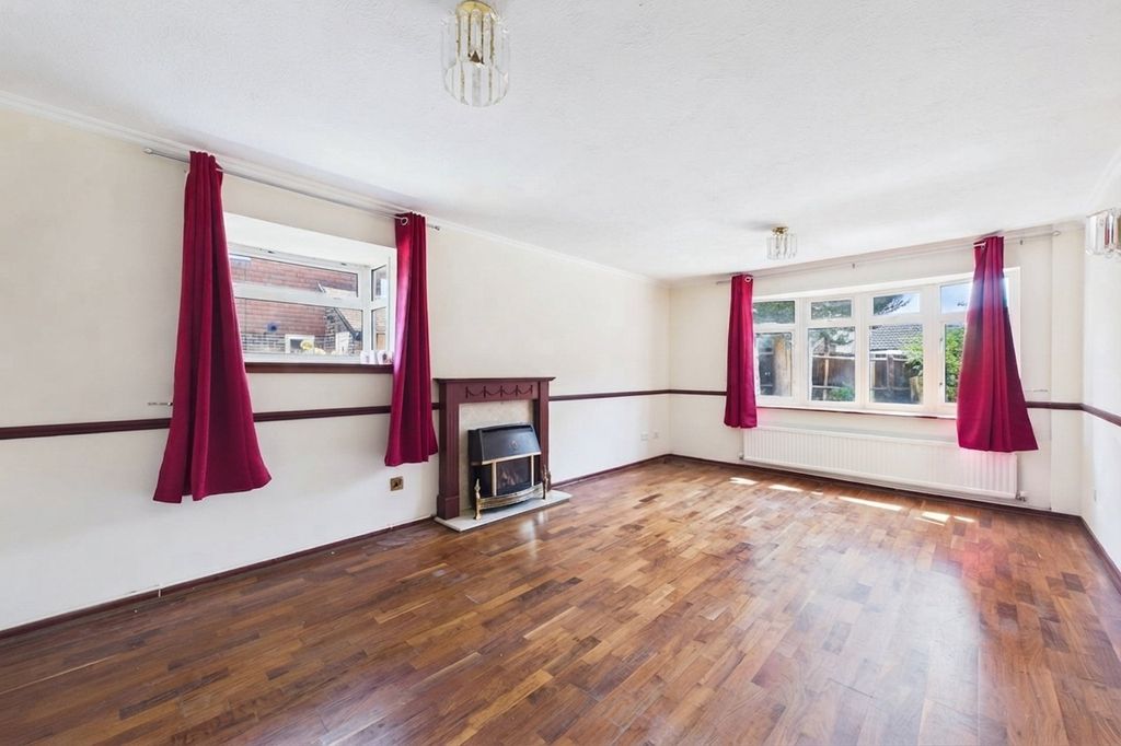 Property photo 3 of 11 Picture No. 08