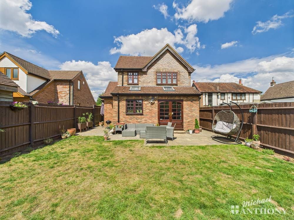 Property photo 3 of 21 Cam02773G0-Pr0326-Still010-Thumbnail-H750-70