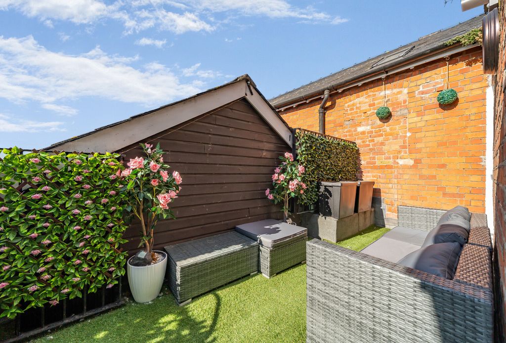Property photo 3 of 14 1358963-3-68d58d0...
