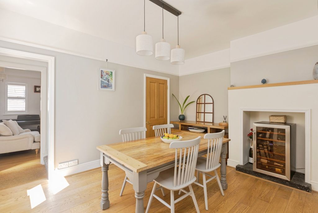Property photo 3 of 20 Pbox-Img.Jpg