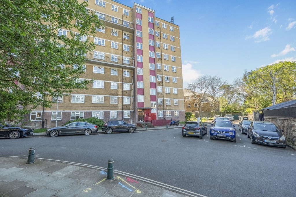 Property photo 2 of 23 1437549-3-69d50B4F25040