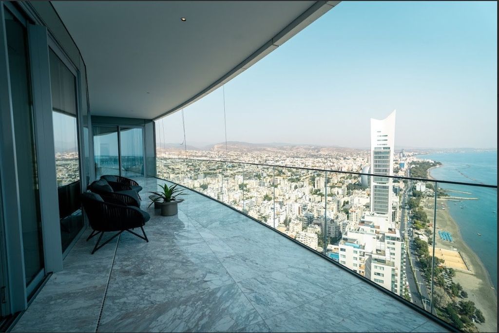 Property photo 3 of 23