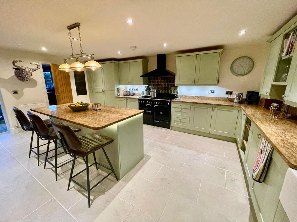 Property photo 2 of 35 Kitchen