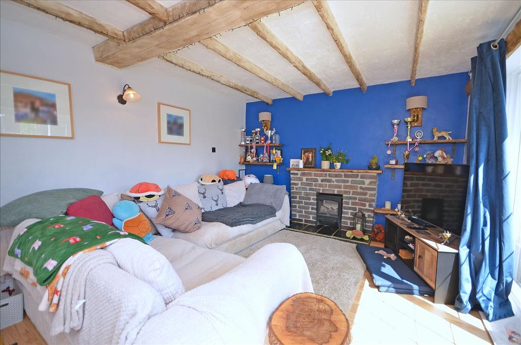 Property photo 3 of 10