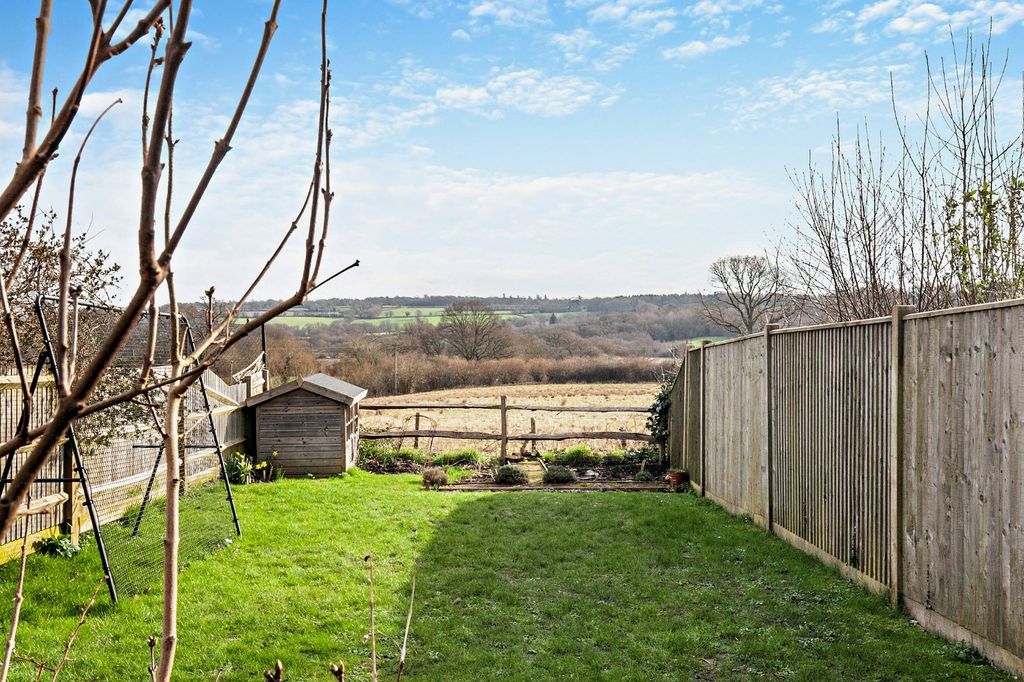 Property photo 2 of 14 Garden