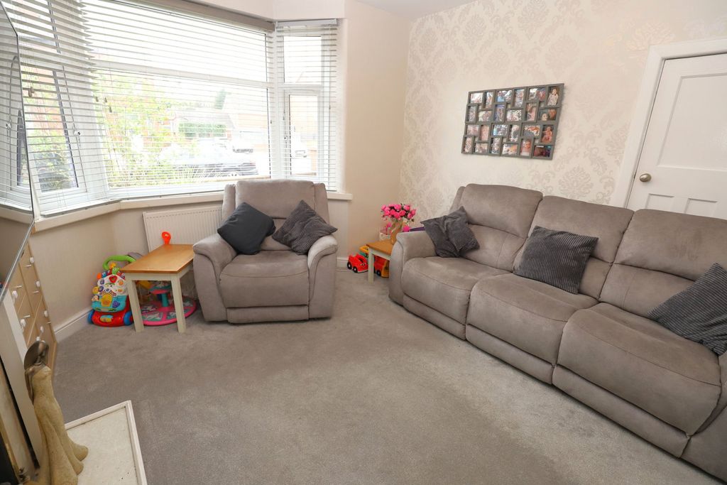 Property photo 3 of 29