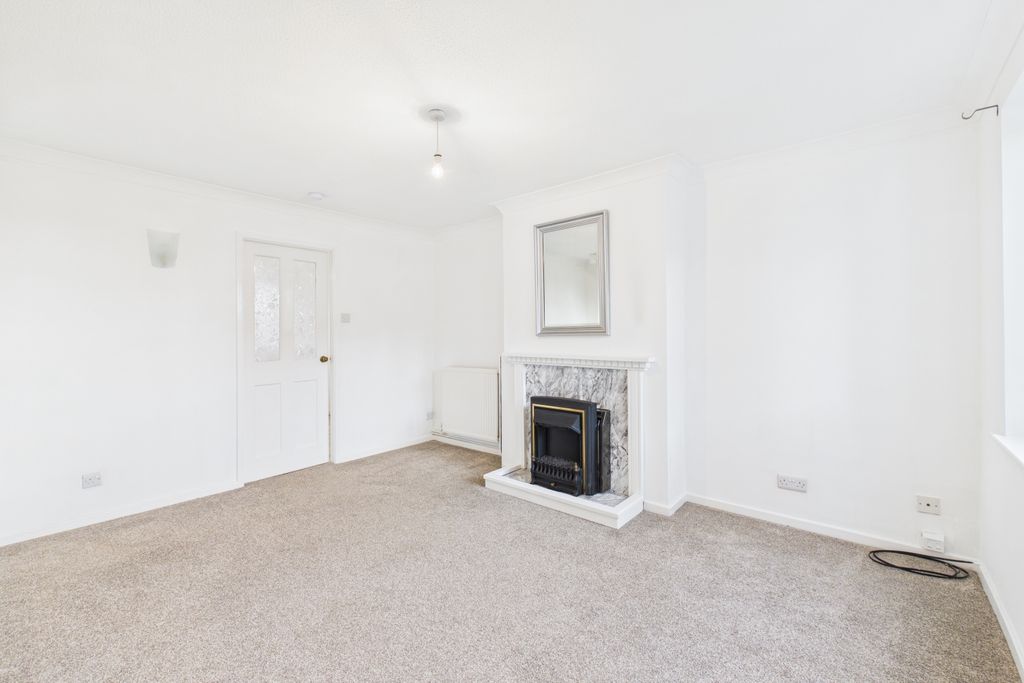 Property photo 3 of 14 Cam03162G0-Pr0360-Still002