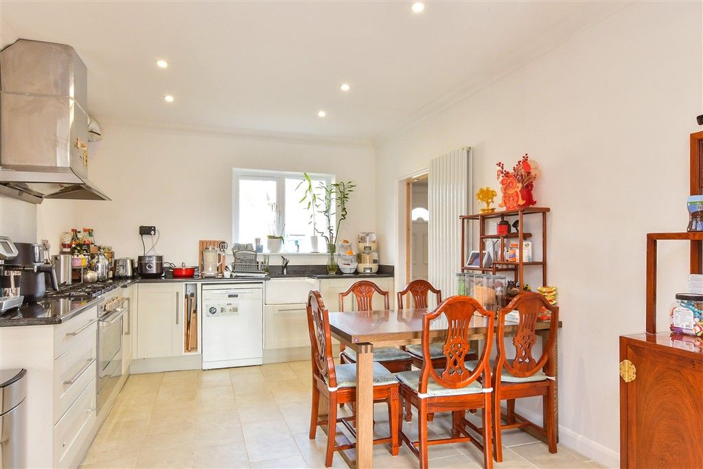 Property photo 1 of 15 Kitchen/ Breakfast Room