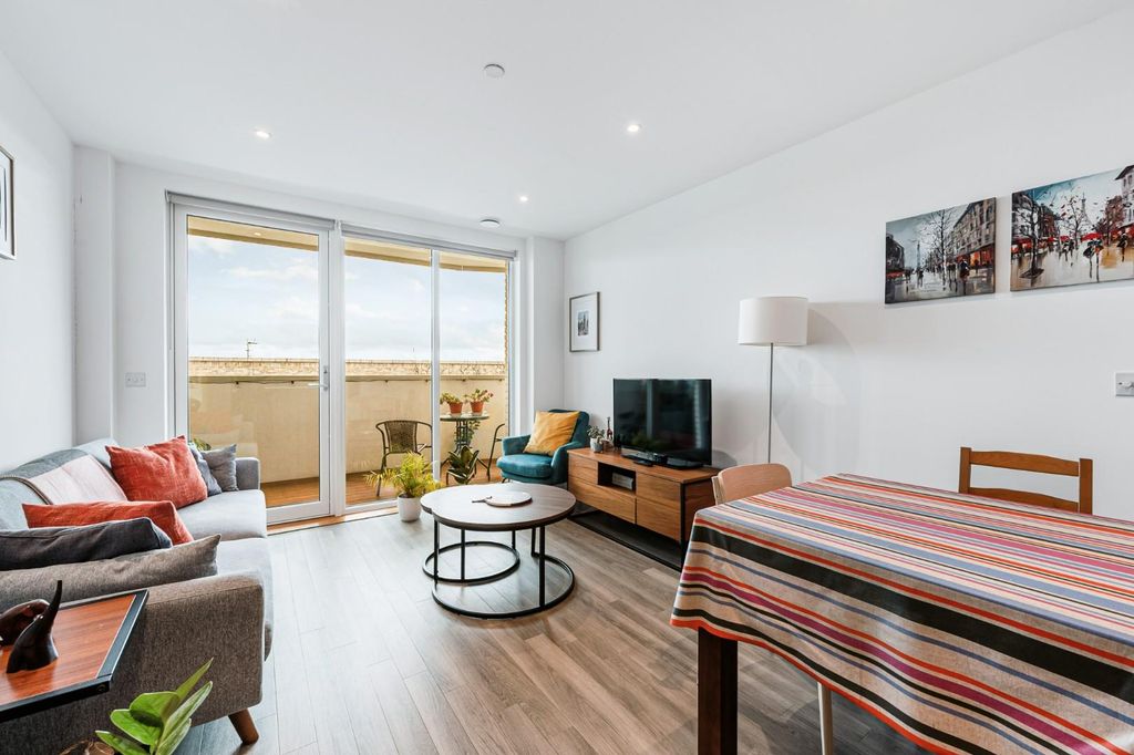 Property photo 1 of 10