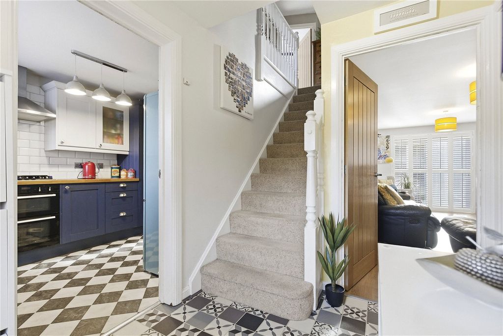 Property photo 2 of 27 Picture No. 04