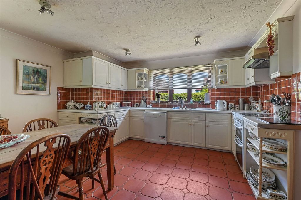 Property photo 3 of 25 Picture No. 03
