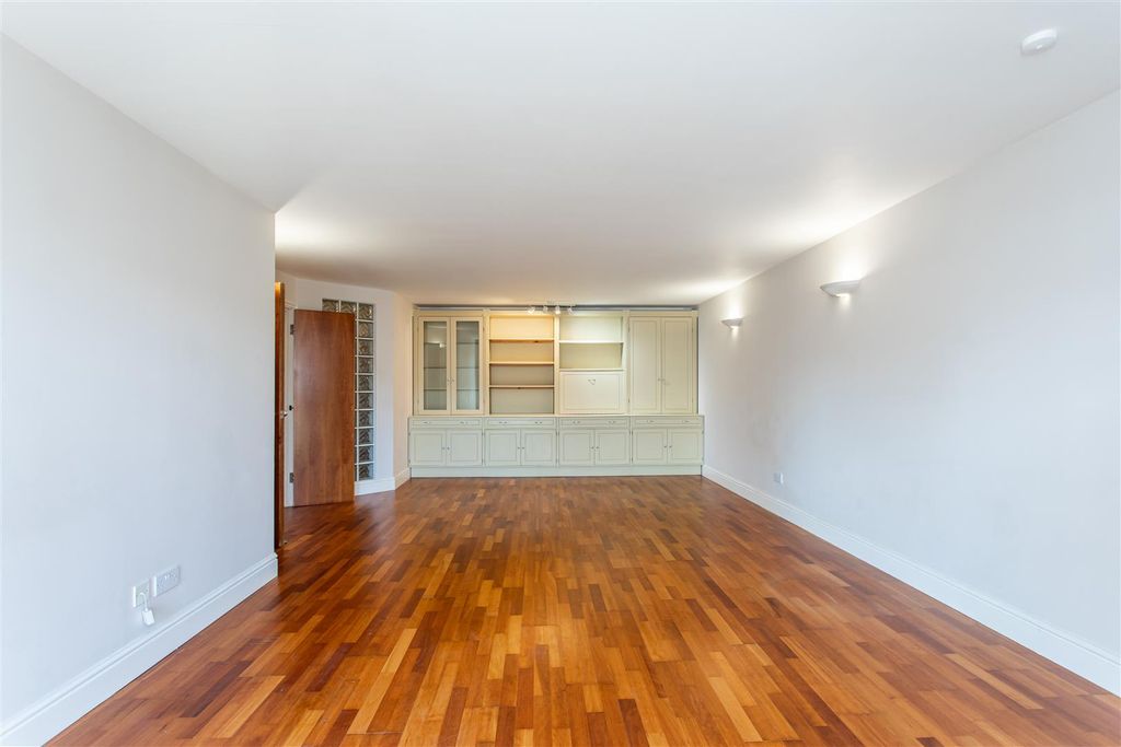 Property photo 3 of 14 Reception Room