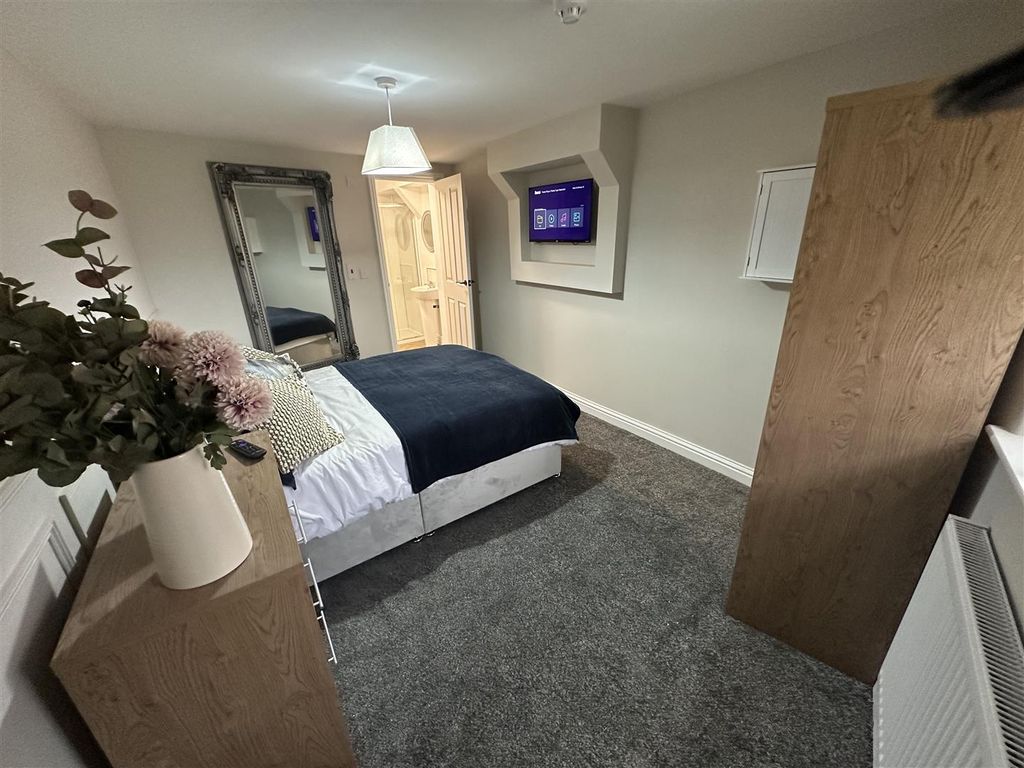 Property photo 3 of 15 Img_2906.Jpg