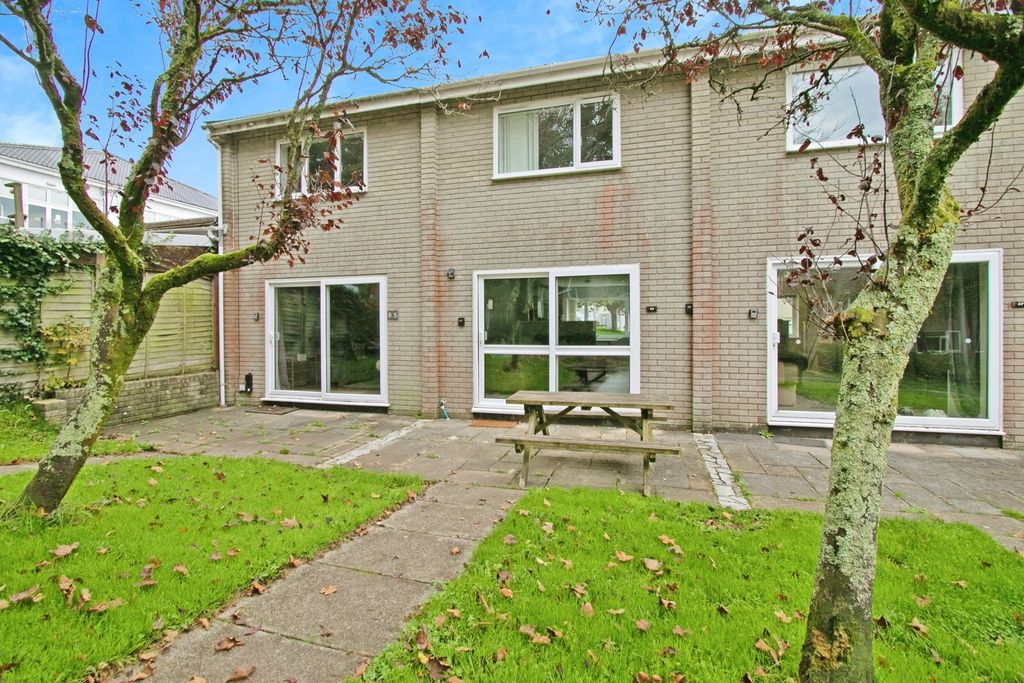 Property photo 1 of 17 Photo