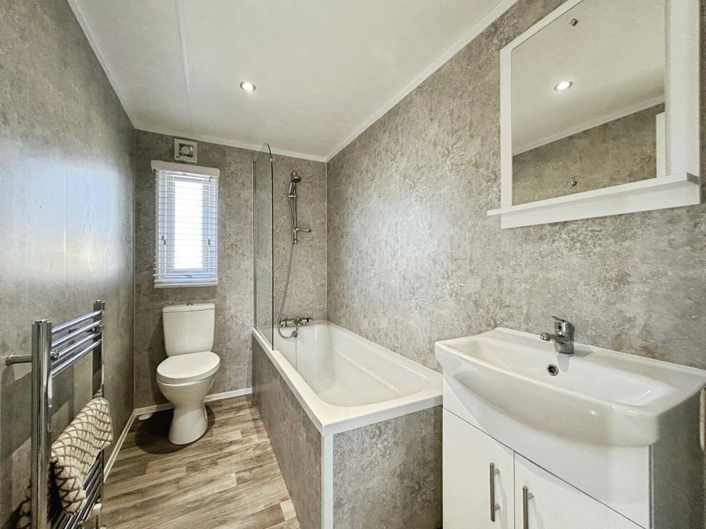 Property photo 3 of 9 Ed77215E-Image00012.Jpeg