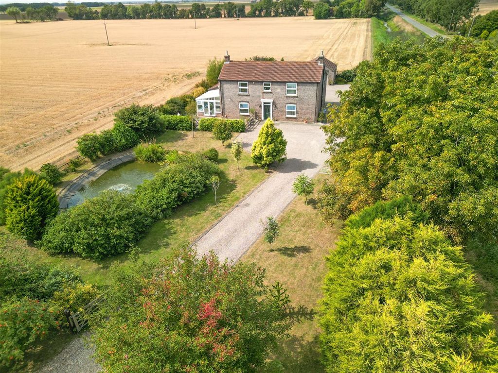 Property photo 1 of 30