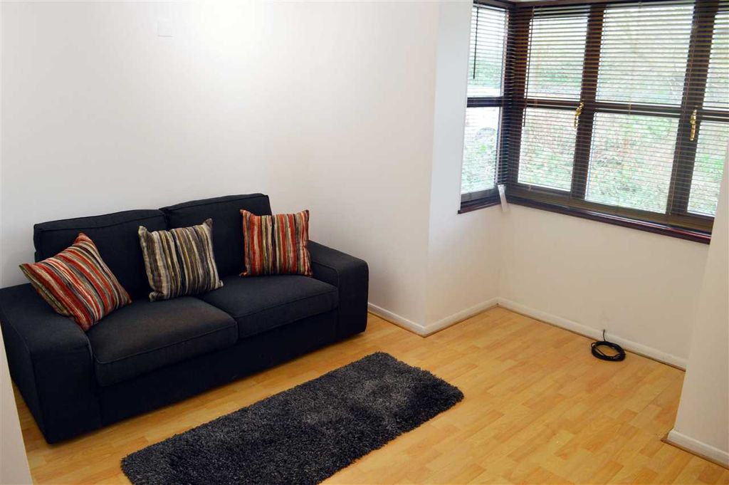 Property photo 2 of 5