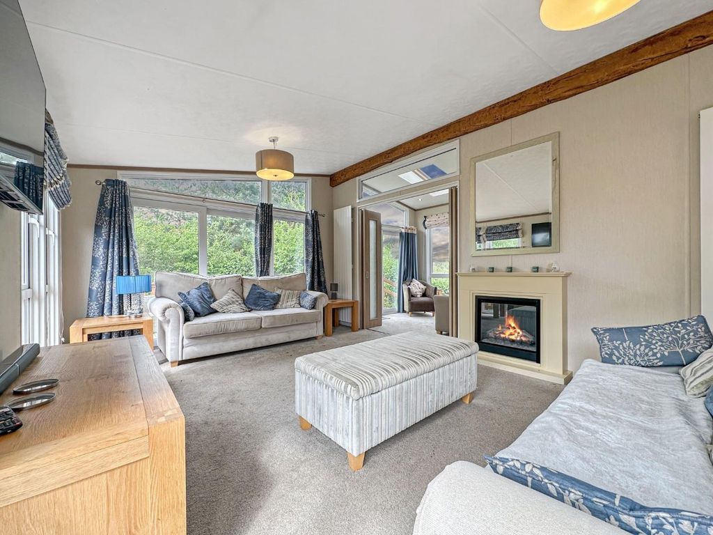 Property photo 2 of 14 80c1571B70Edbc1A79705Dbc830c8E245Bc896F5.Jpg