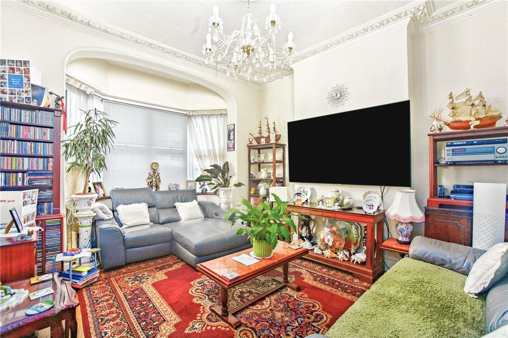 Property photo 2 of 19 Picture No. 41
