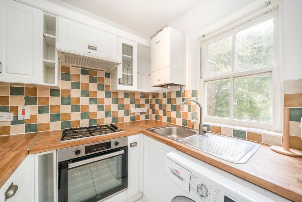 Property photo 3 of 6 Picture No. 04