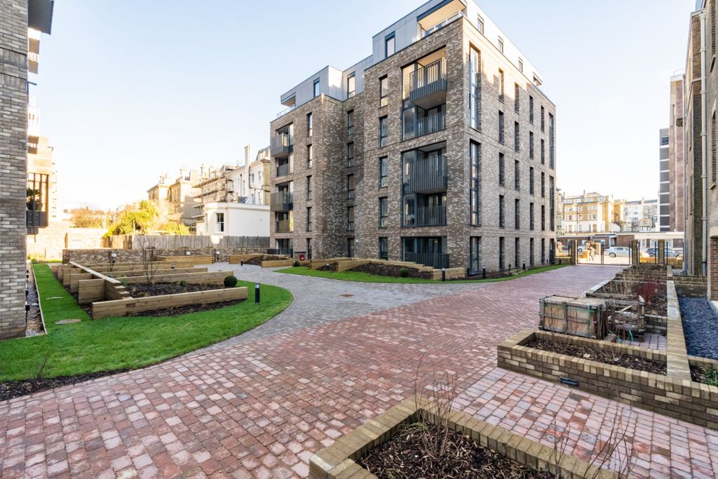 Additional image 26 of 2 bed flat for saleKings House, Queens Gardens, Hove BN3