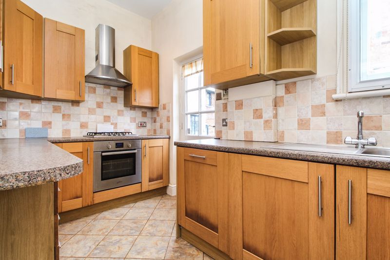 Property photo 2 of 17 Kitchen