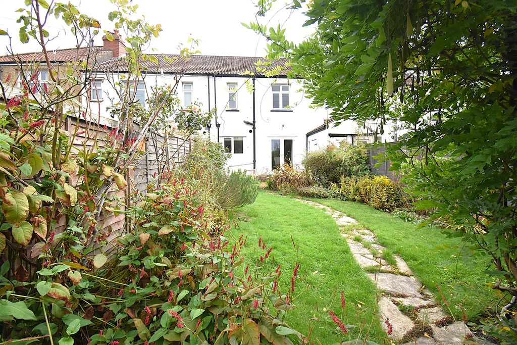 Property photo 2 of 19