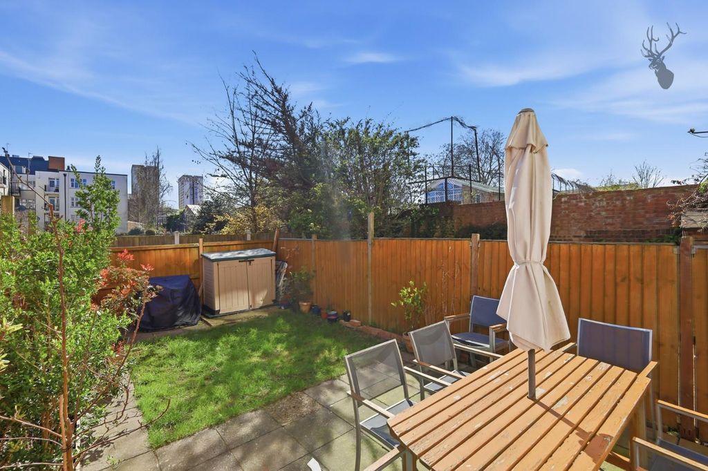 Property photo 2 of 15