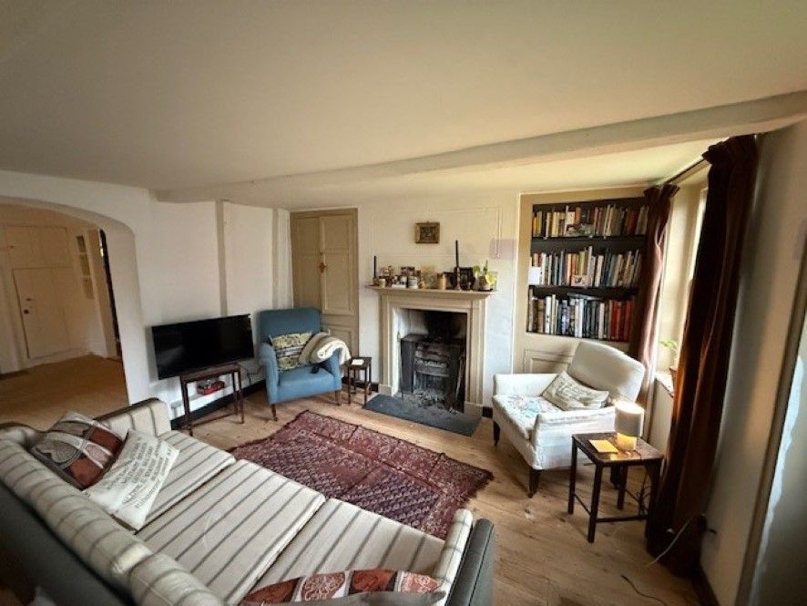 Property photo 3 of 13