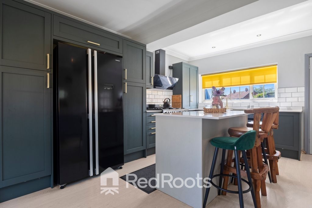 Property photo 3 of 25 5193944