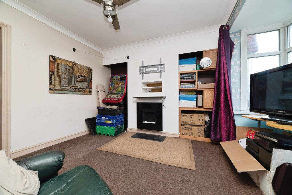Property photo 3 of 14