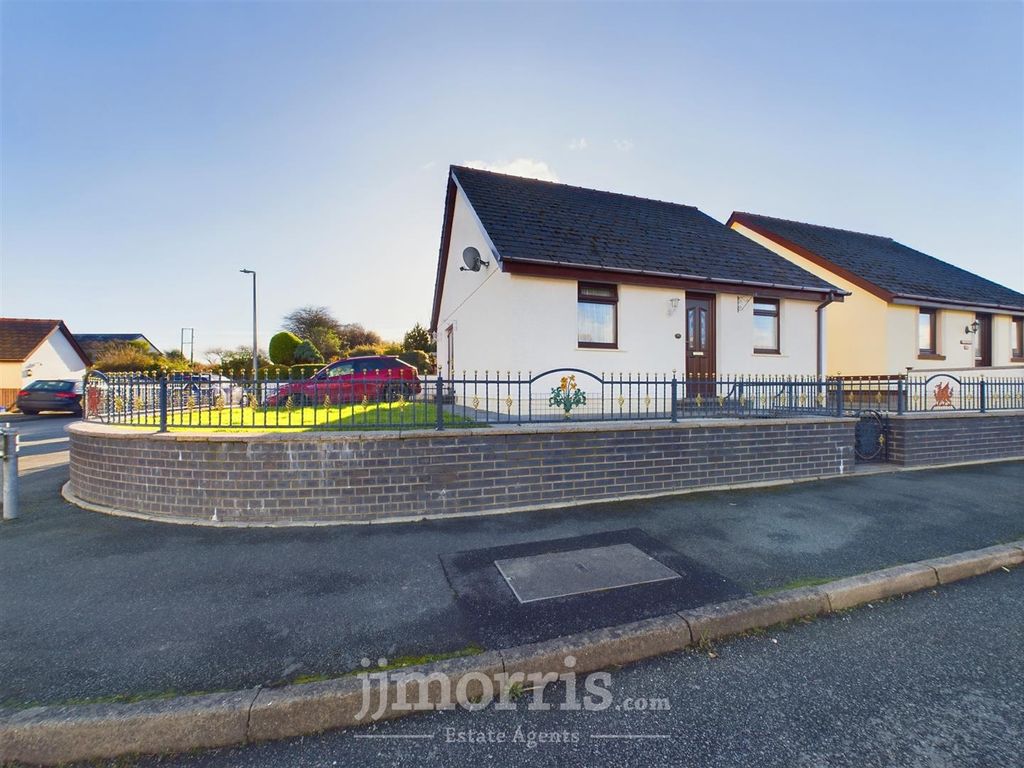 Property photo 1 of 21 Cam03686G0-Pr0215-Still003.Jpg