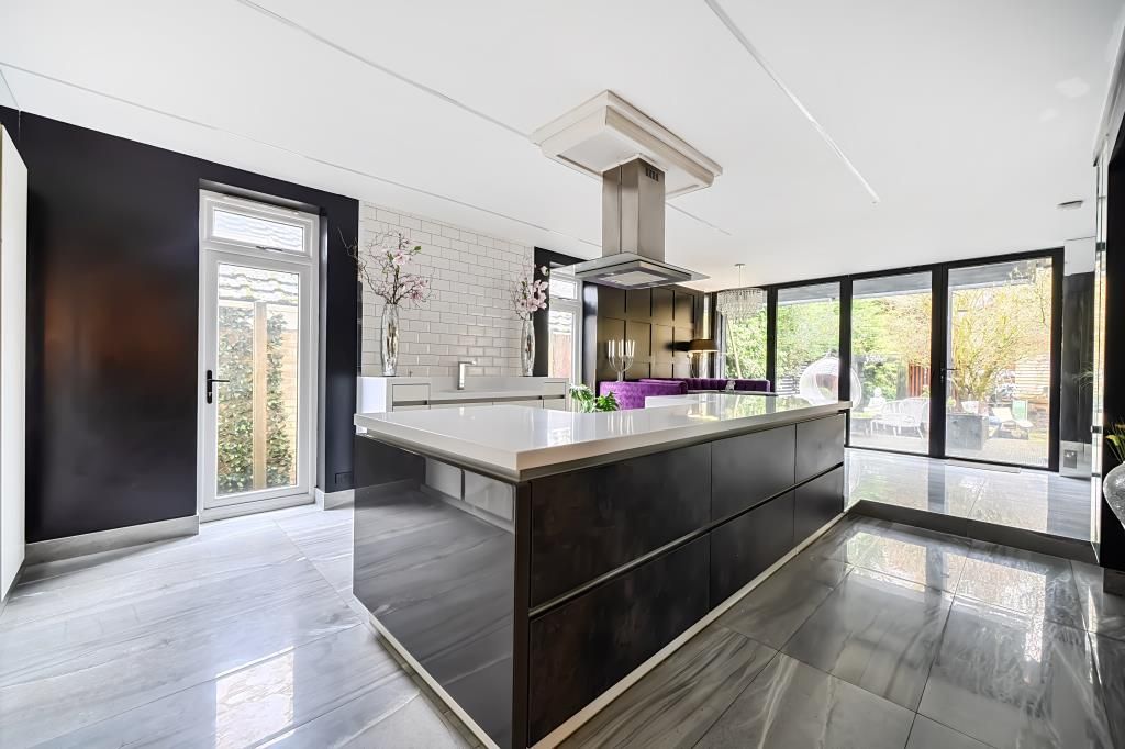 Additional image 5 of 5 bed detached bungalow for saleLightwater, Surrey GU18