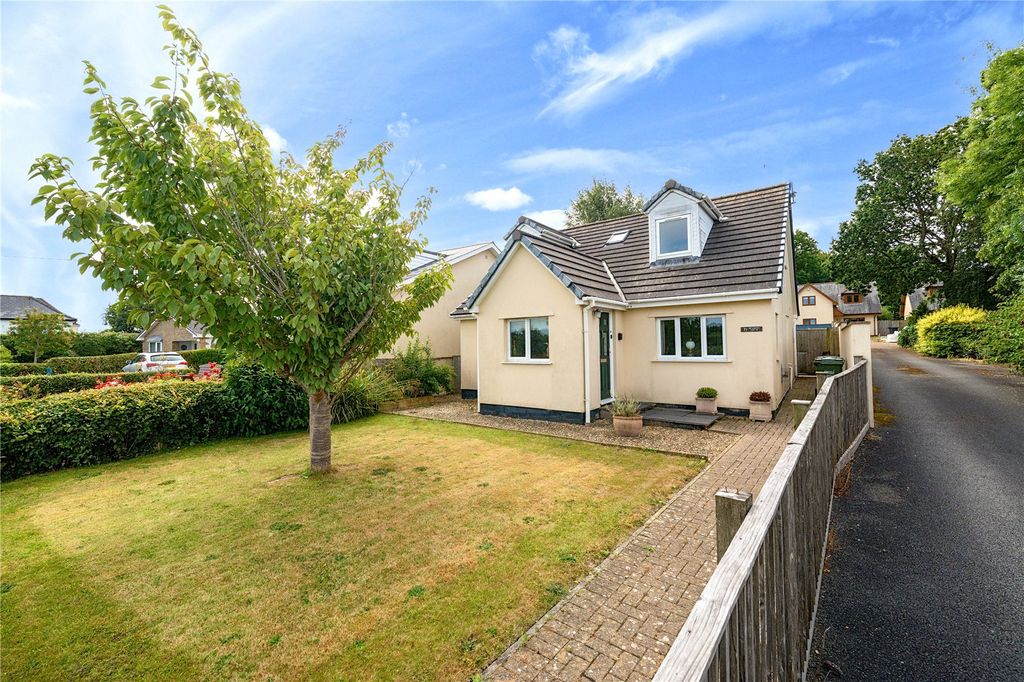 Property photo 2 of 26 Picture No. 35