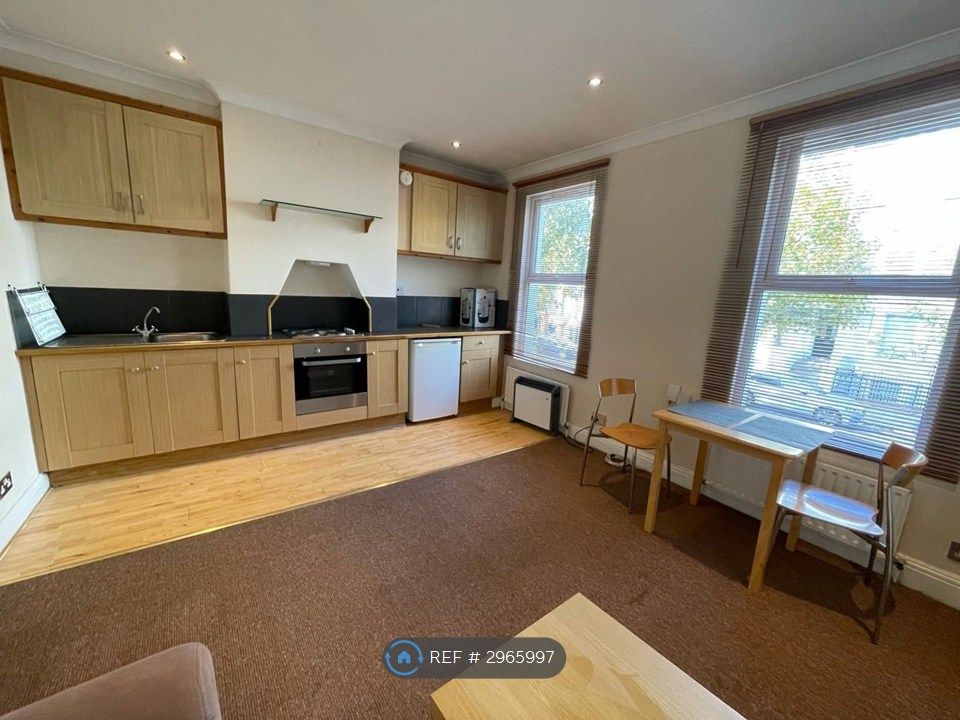 Property photo 1 of 7 Livingroom/ Kitchen