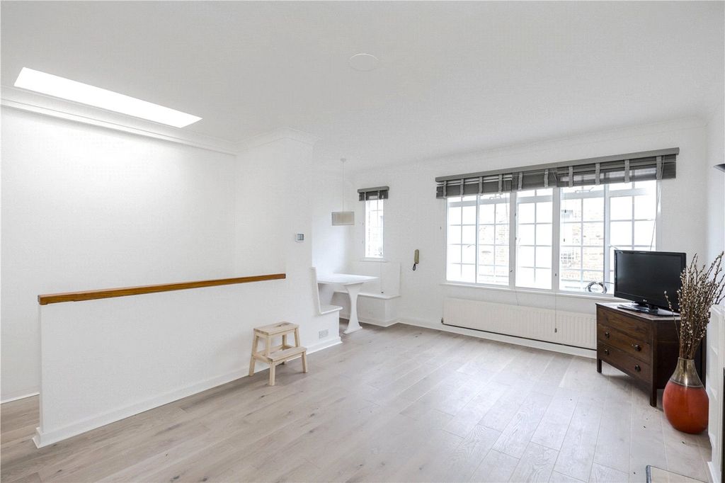 Property photo 1 of 10 Picture No. 08