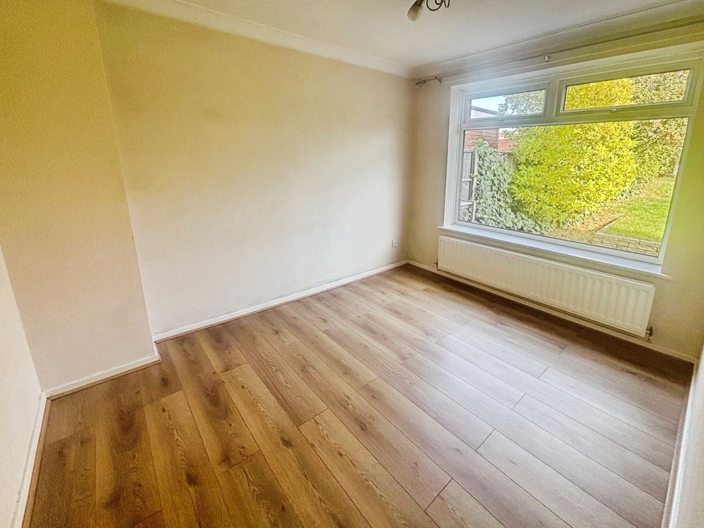 Property photo 3 of 15 Dining Room