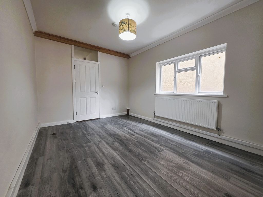 Property photo 3 of 14 Not Specified