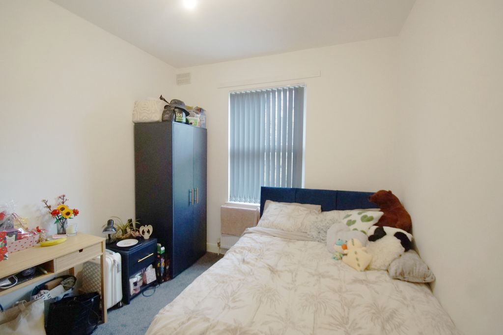 Property photo 1 of 3