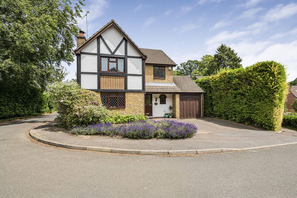 Property photo 1 of 39