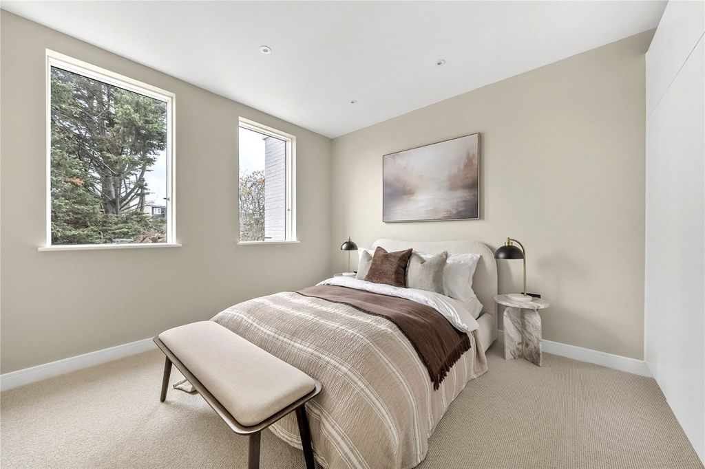 Property photo 3 of 17 Picture No. 23