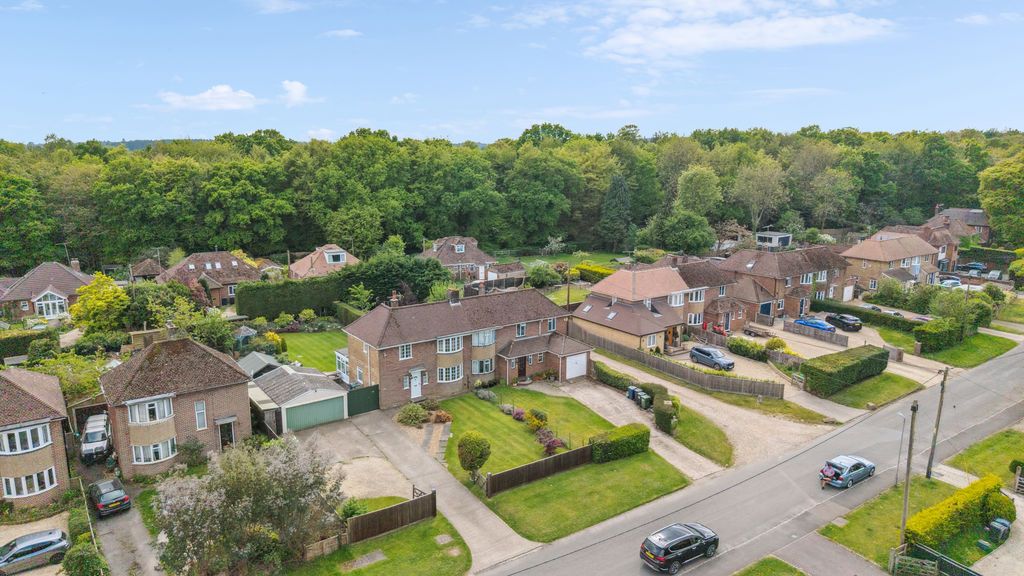 Property photo 1 of 17 Photo 19