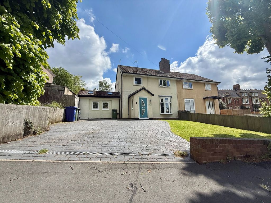 Property photo 1 of 21