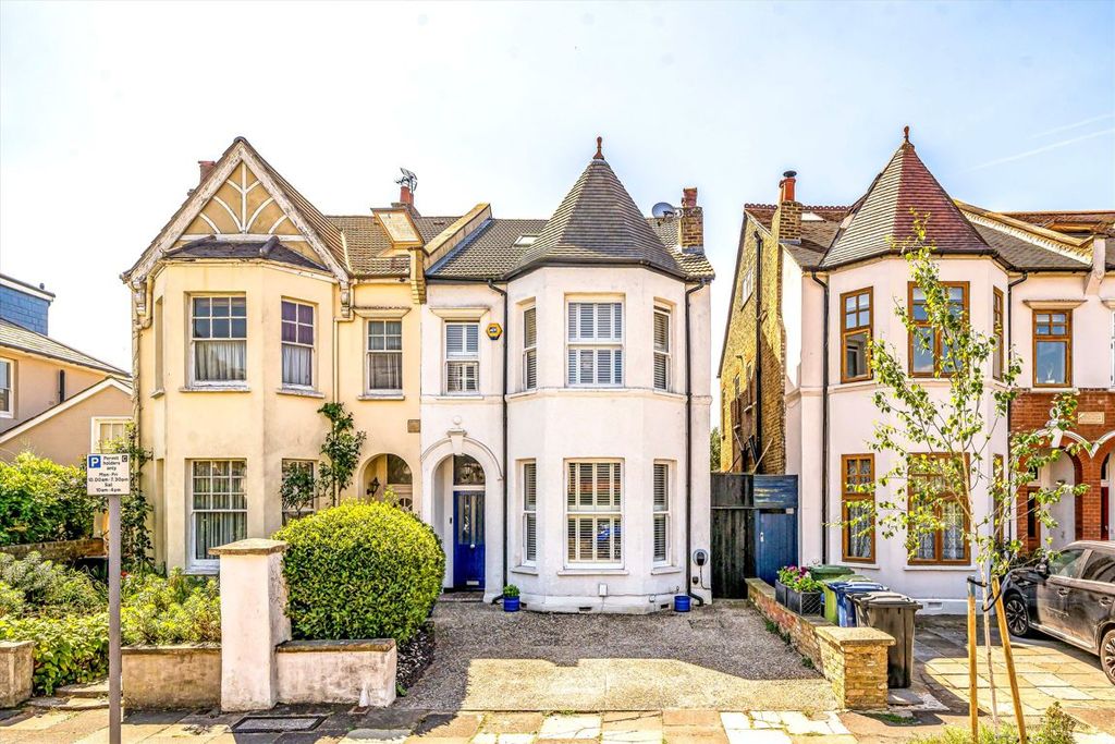 Property photo 1 of 13