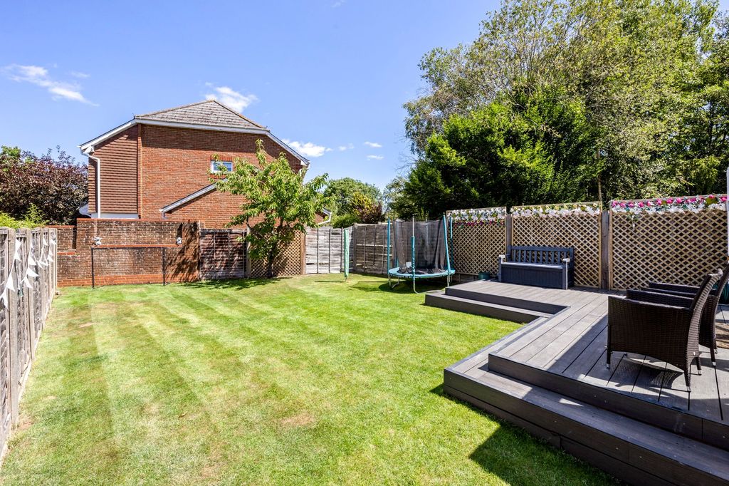 Property photo 2 of 16