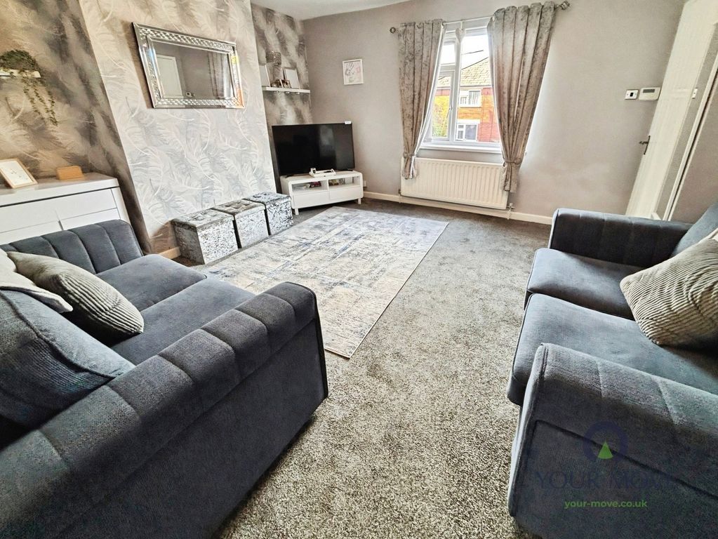 Property photo 2 of 20 Living Room