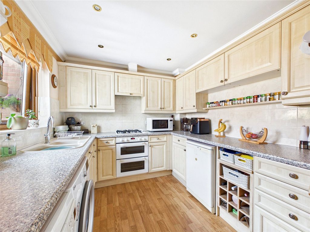 Property photo 2 of 11 Picture No. 05